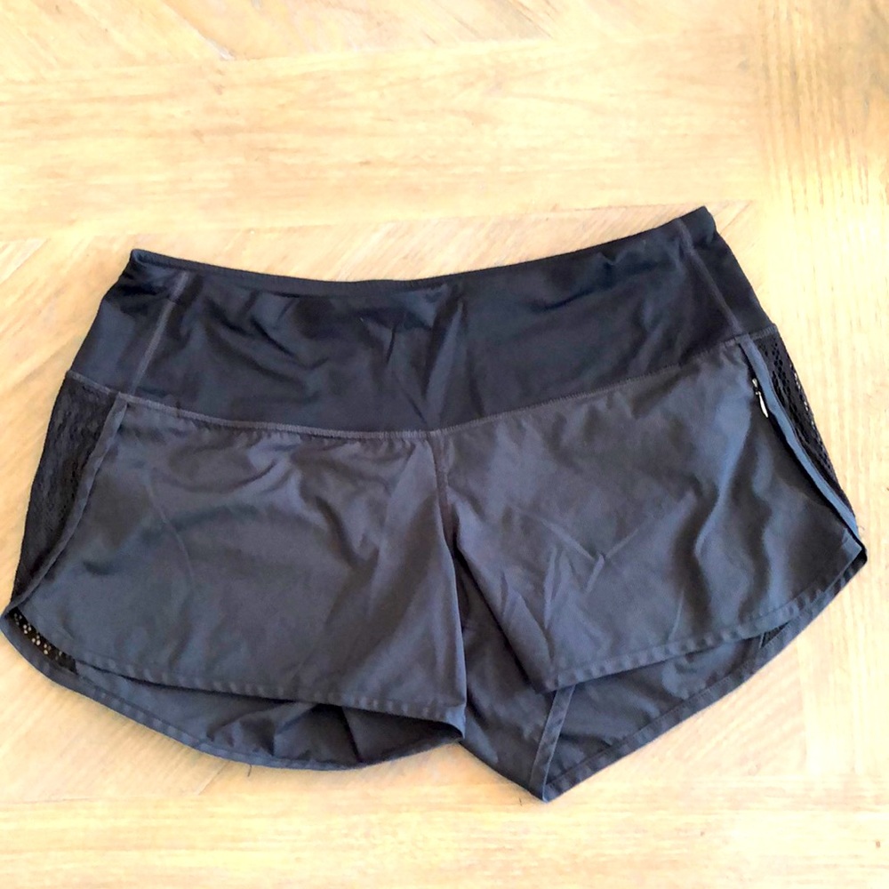 Lululemon Speed Up shorts!